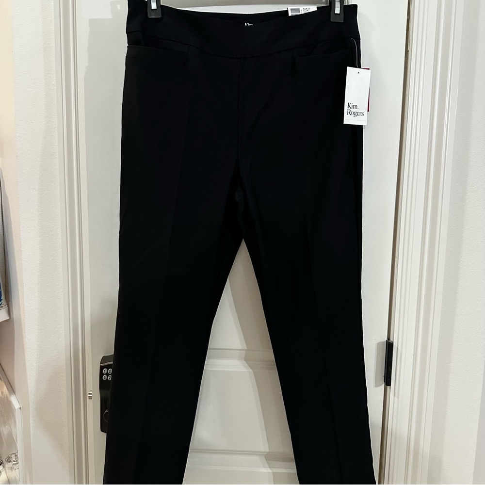 NWT Kim Rogers pull on pants with Tummy Control in 12P Short